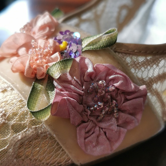 BEVERLEY FELDMAN SHOES - Picture 5 of 5